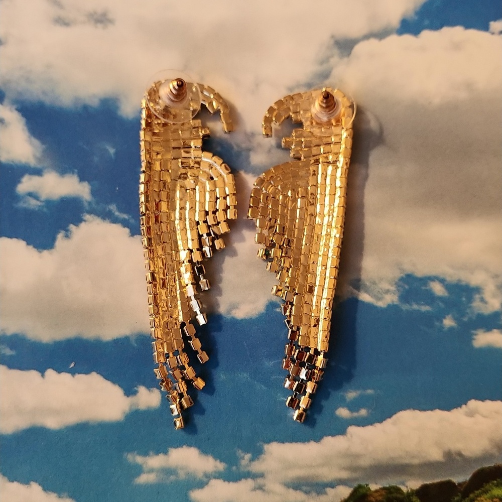 🍰NEW Tropical Parrot Crystal Bird Glam Earrings - Picture 3 of 4